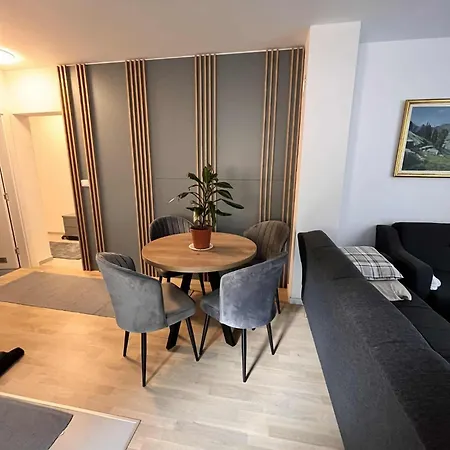 アパート The New Wild Sa Garaznim Mjestom