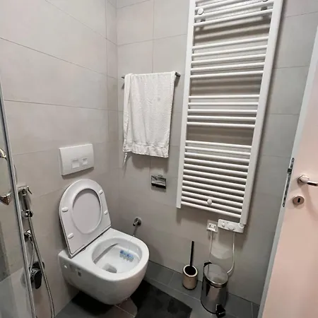 The New Wild Sa Garaznim Mjestom *