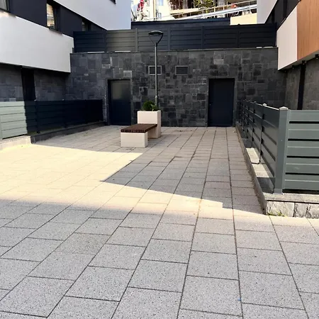 The New Wild Sa Garaznim Mjestom アパート Bjelašnica