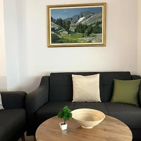 The New Wild Sa Garaznim Mjestom Διαμέρισμα